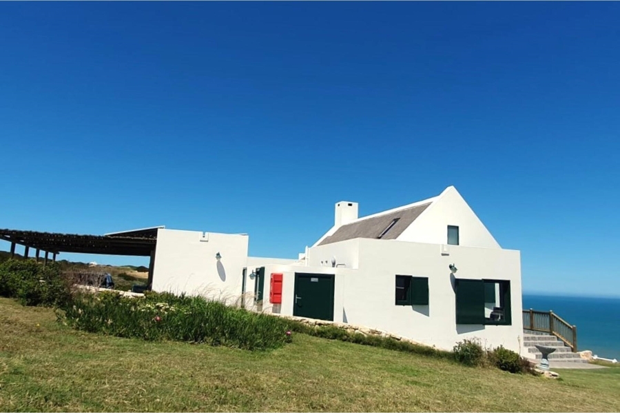 4 Bedroom Property for Sale in Fynbosstrand Western Cape